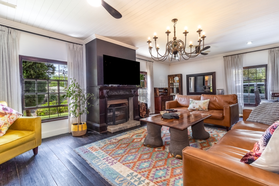 5 Bedroom Property for Sale in Hoog En Droog Western Cape